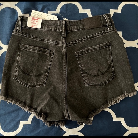 Superdry Short En Denim Rouge Bleach Distressed UK Femme Taille S W26 J379 Superdry Short En Denim Rouge Bleach Distressed UK Femme Taille S W26 J379